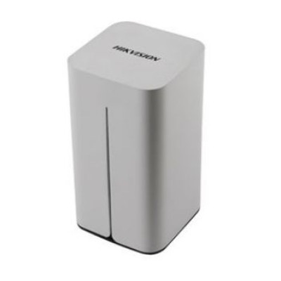 8-канальный сетевой видеорегистратор DS-7108NI-E1/V/W